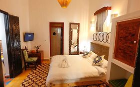 Luxury Riad Mounia
